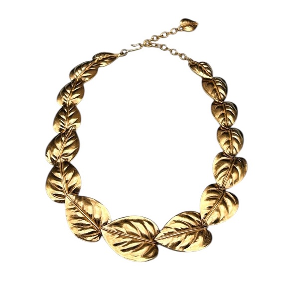 Vintage Circa 1955-1970 TRIFARI TM Gold Tone Large Leaf Choker Necklace 16-18” - Picture 14 of 15